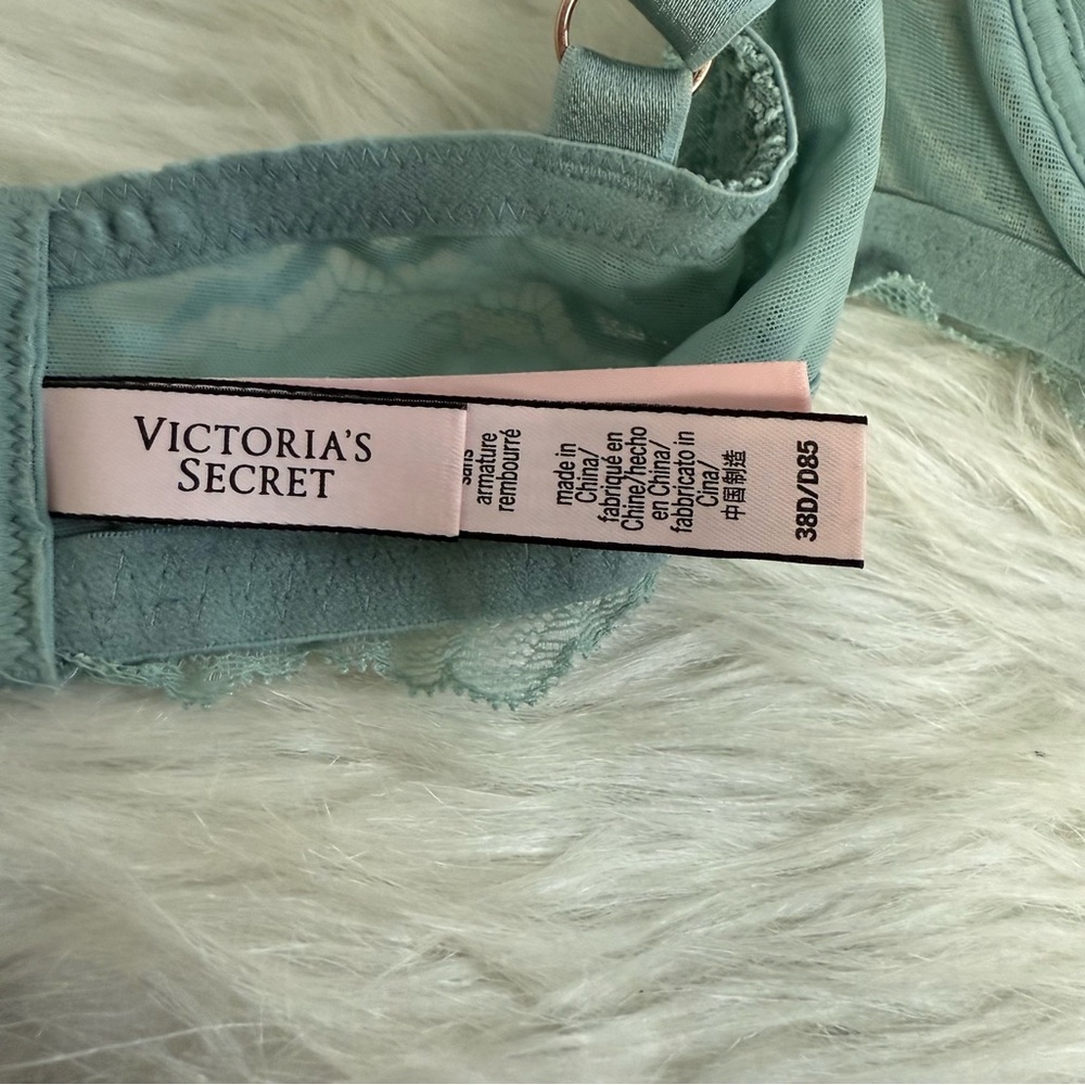 Victoria Secret Dream Angels Padded No Wire Bra - Picture 4 of 4